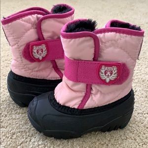 Toddler Kamik snow boots